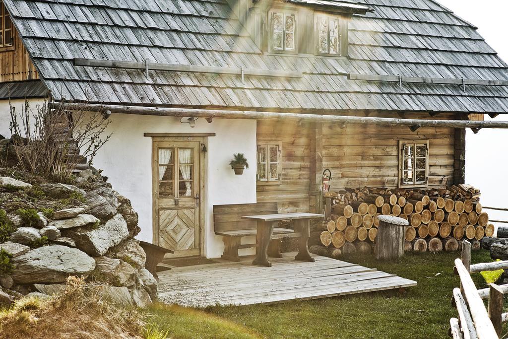 Hotel Almdorf Seinerzeit Wiedweg Exterior foto