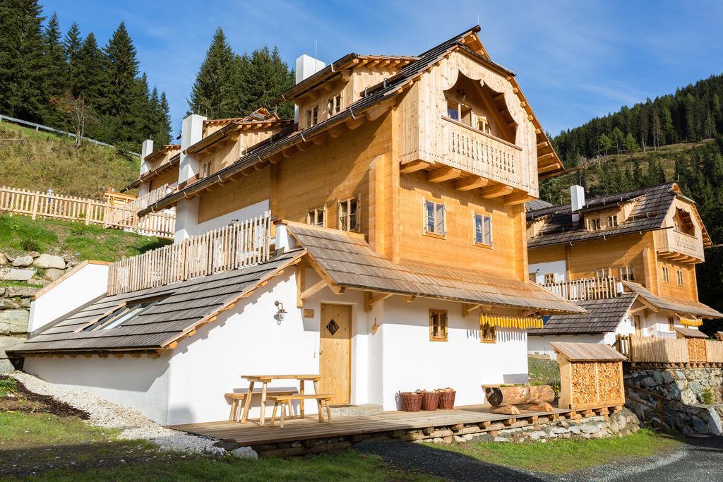 Hotel Almdorf Seinerzeit Wiedweg Exterior foto
